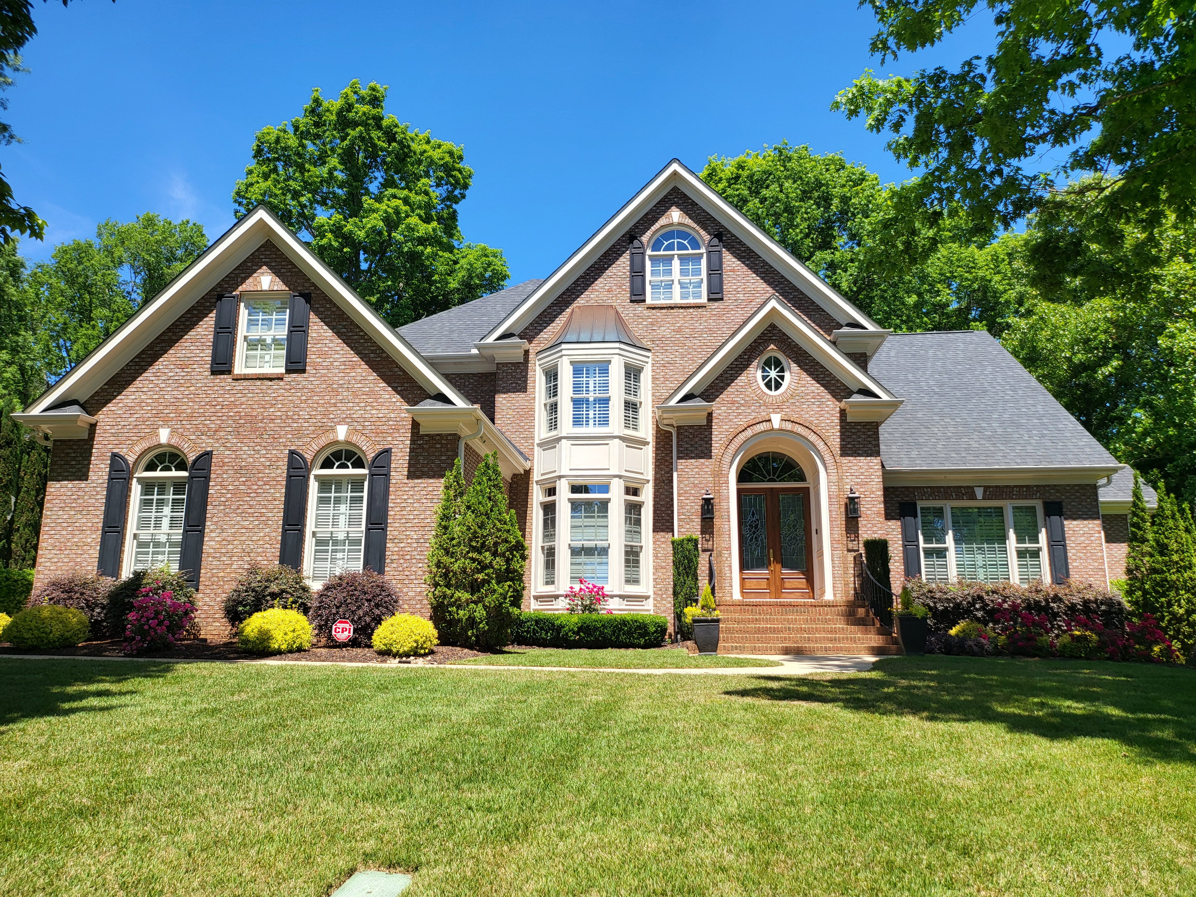 Professional Residential House/Property Soft & Pressure Washing in Greer, SC Thumbnail